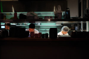 Le restaurant de Nicolas Souksavanh, Alexandre Souksavanh et Fred Souksavanh. Andreas Fragos et Victor Lecourtier Architectes.